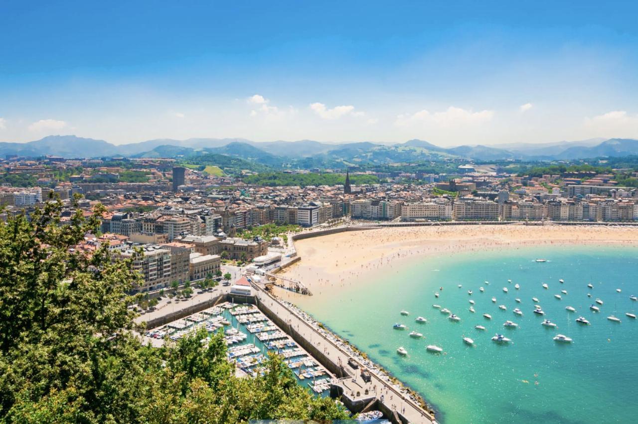 Paradise Luxurious Flat, Free Parking, 3 Double Rooms, Terrace, Jacuzzi, Fully Renovated San Sebastián Dış mekan fotoğraf